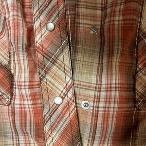 Rustler by Wrangler Men’s small pearl button up short sleeve